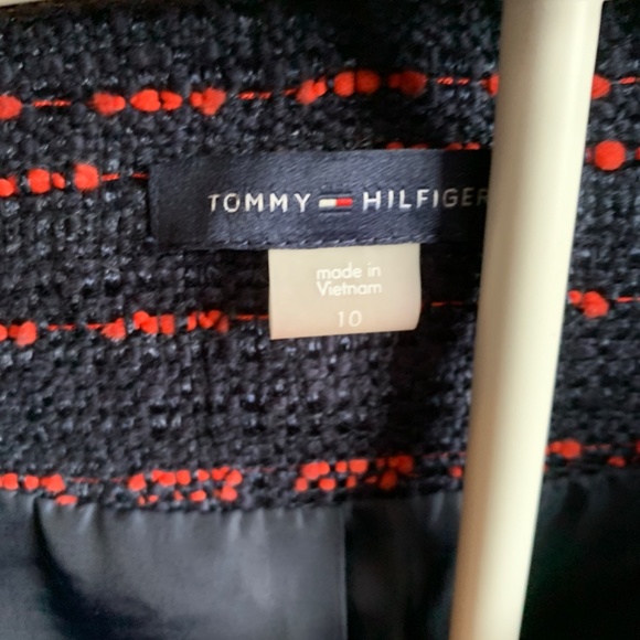 Tomny Hilfiger zip front blazer. Worn once - Picture 2 of 5